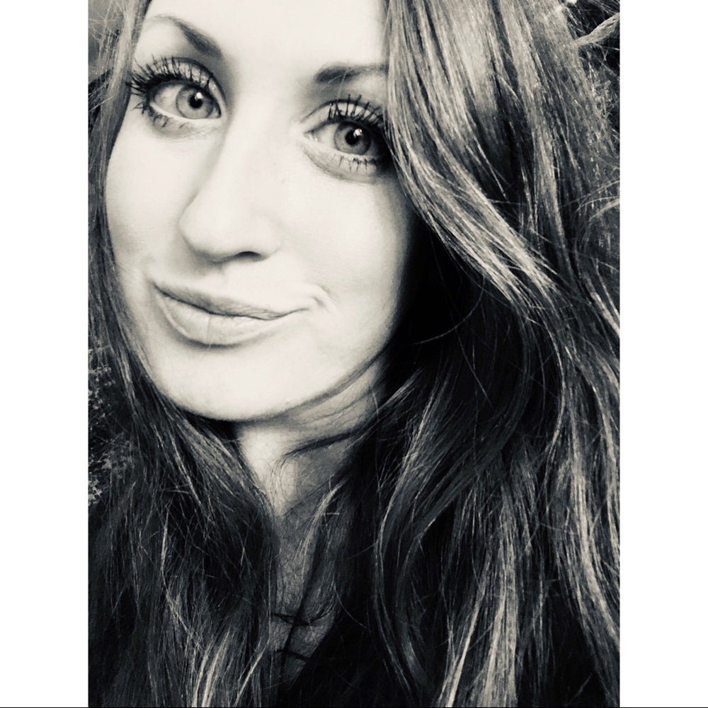 Meet your Posher, Danae